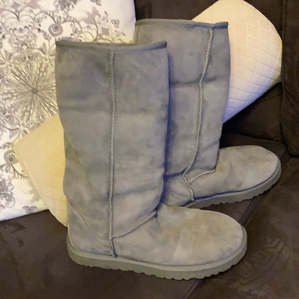 Ugg Classic Tall Leather/Sheepskin Grey Boots US10